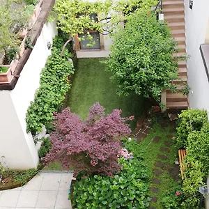 https://il-giardino-segreto-milan.italymilanhotels.net
